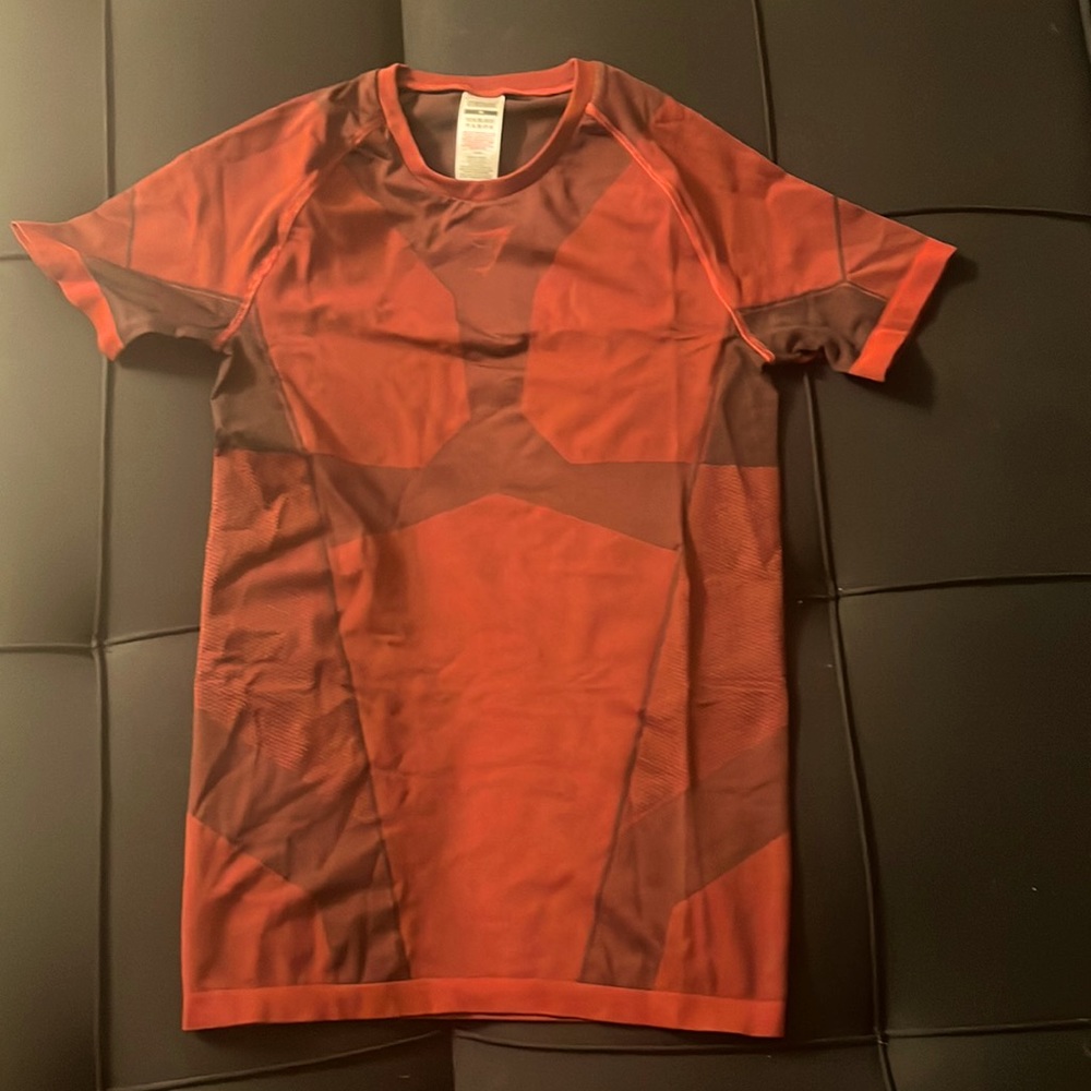 NEW gymshark free force dark red training compression shirt